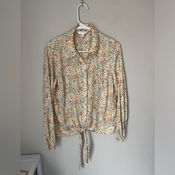 LC Lauren Conrad Peach and Gold Floral Tie Front Long Sleeve Blouse Size Small - Picture 1 of 9